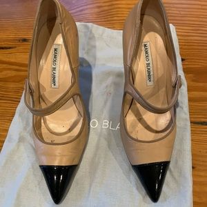 Two-toned Manolo Blahnik size 36